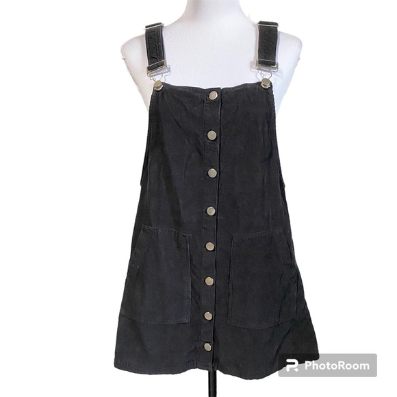 Harper Dresses & Skirts - Harper Heritage black corduroy jumper overall dress size medium